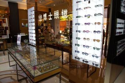 博士眼鏡 | 不戴它，我都不敢曬自拍